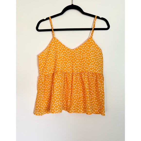 ✨NWOT✨ Floral Ruffle Tank - Picture 3 of 7